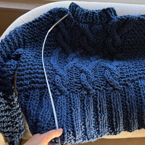 Loopy Case Blue Chunky Knit Sweater - Picture 11 of 12